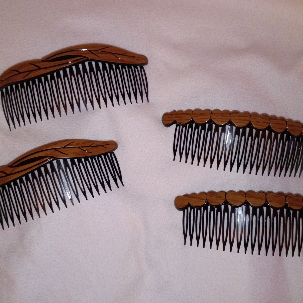 2 Sets of Decorative Hair Combs.